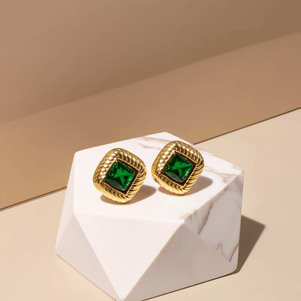Emerald green crystal studs - Earrings - View 4