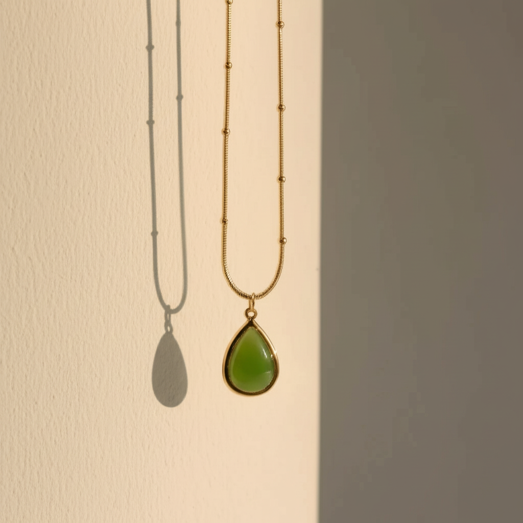 Dot chain with beautiful green teardrop pendant - Necklaces - View 4