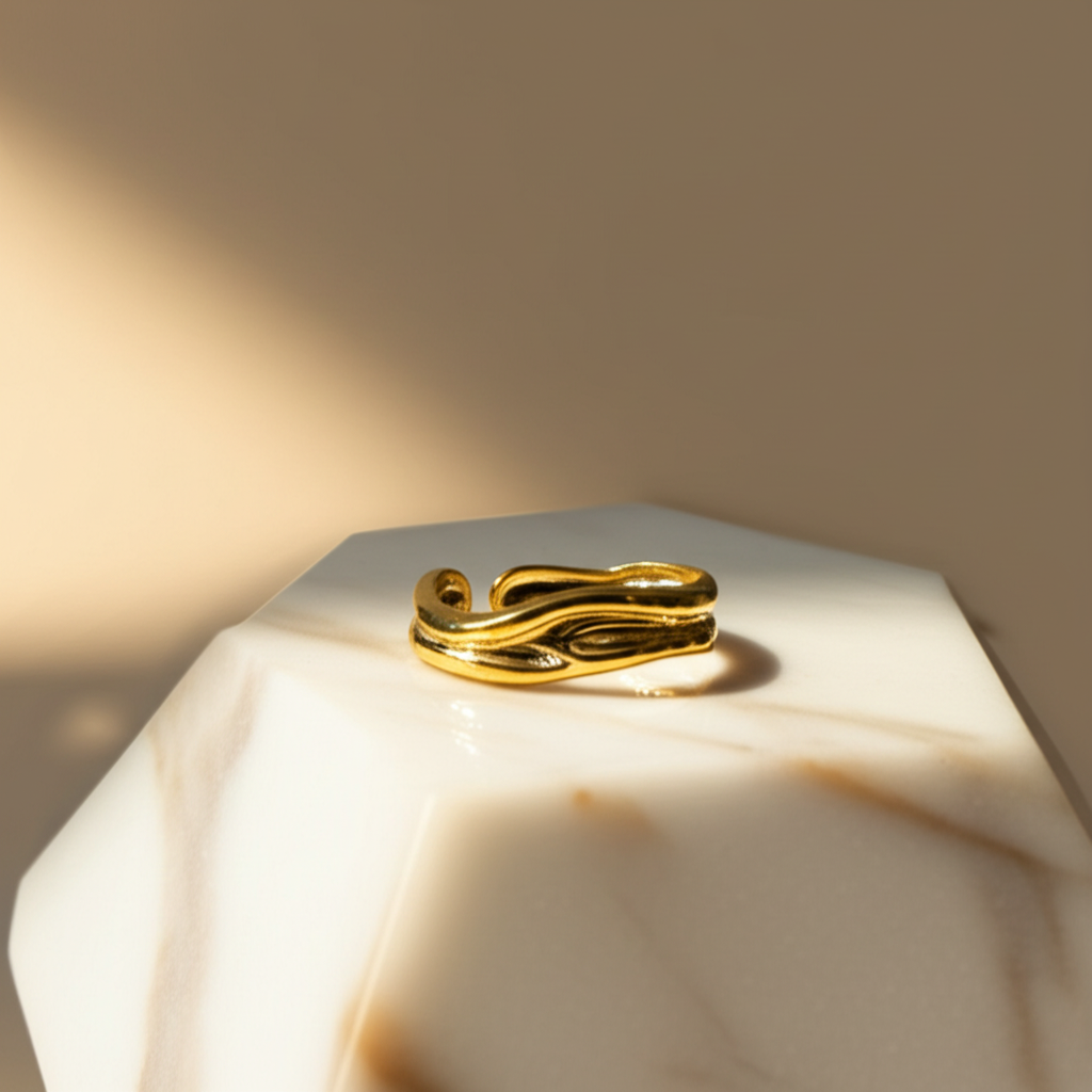 Gold wavy band adjustable ring - Rings - View 4