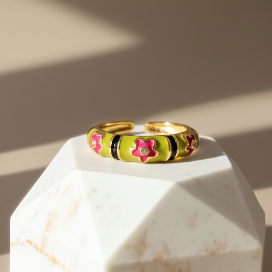 Green enamel flowers ring - Rings - View 3