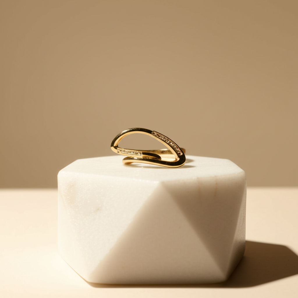 Bold statement ring - Rings - View 2