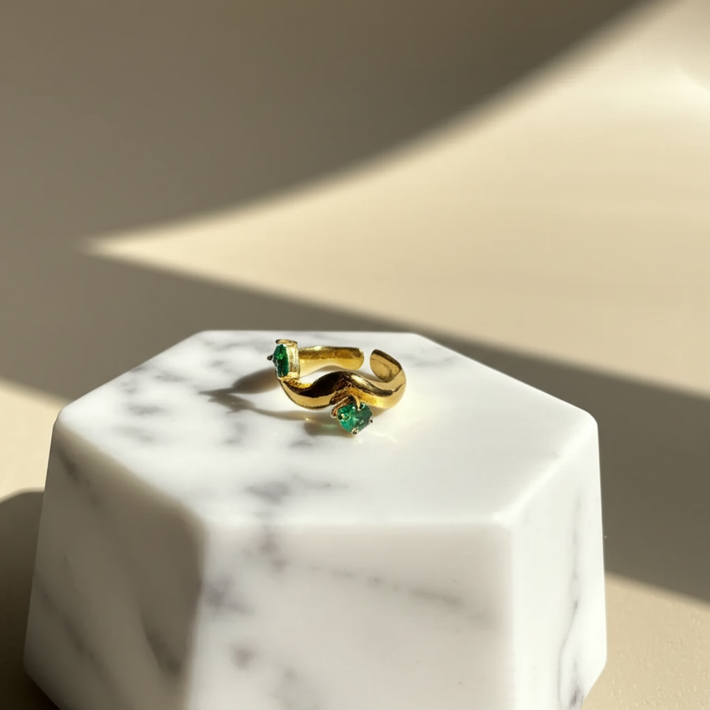 Alternate green crystal diamond ring - Rings - View 7