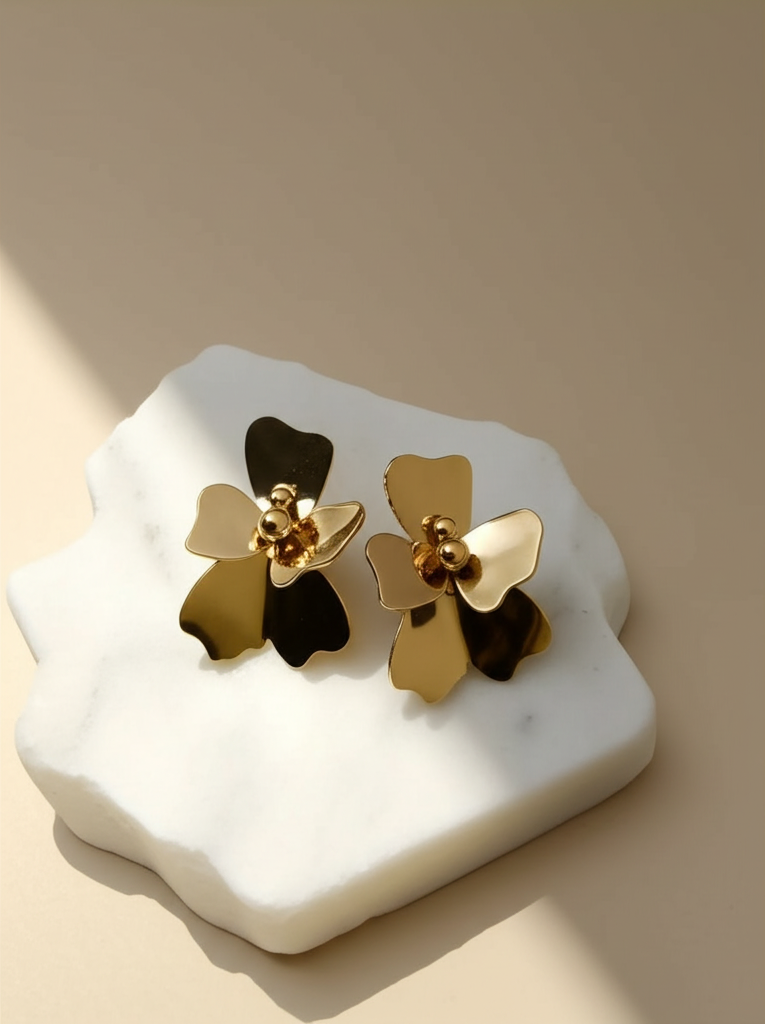 Chunky flower dangling earrings  - Earrings - View 4