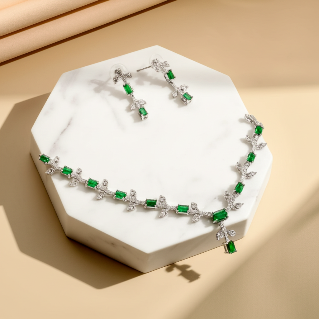 Emerald green crystal necklace set - Necklace and earrings set - View 5